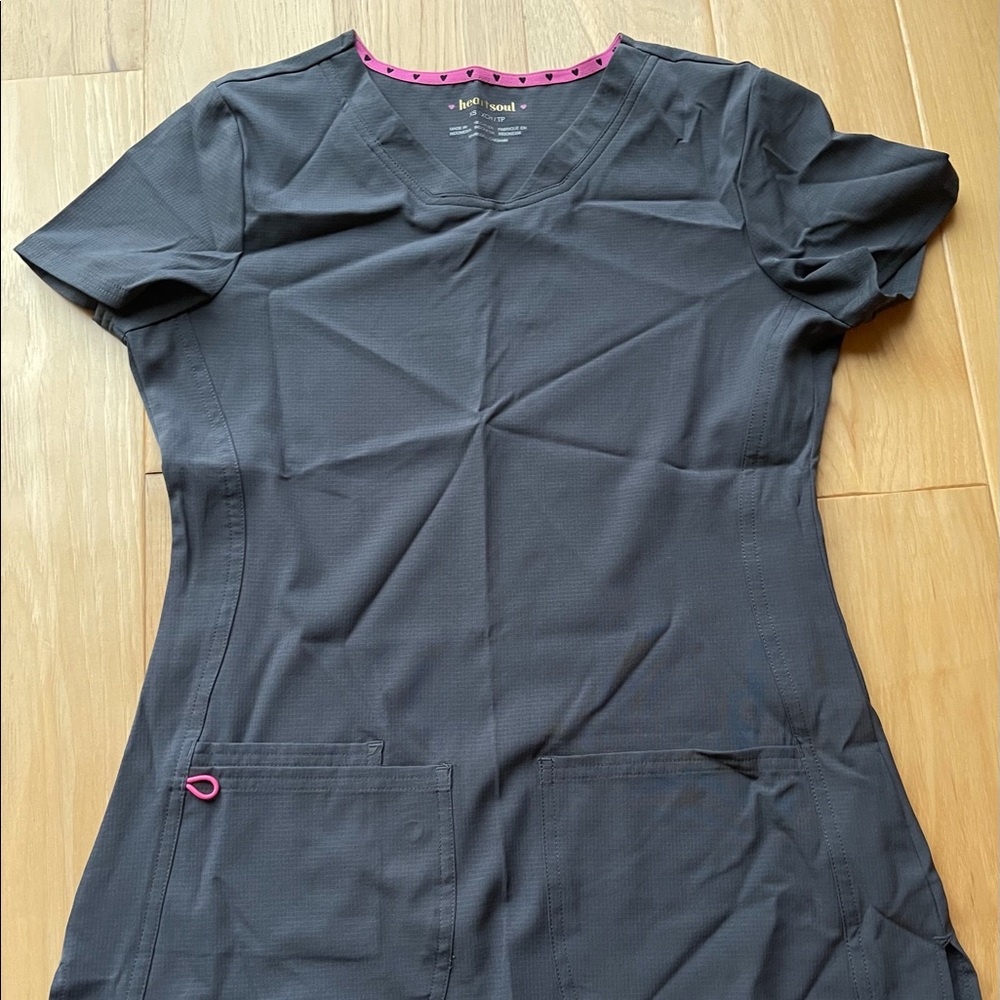Heartsoul scrub top. Like new!